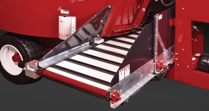JAYLJAYLOR FEED MIXER  DAIRY LINK EGYPT